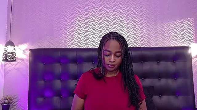 Snapshot of NaiaraMasson_ chatting on August 3, 11:37 am NaiaraMasson online show from August 3, 11:37 am
