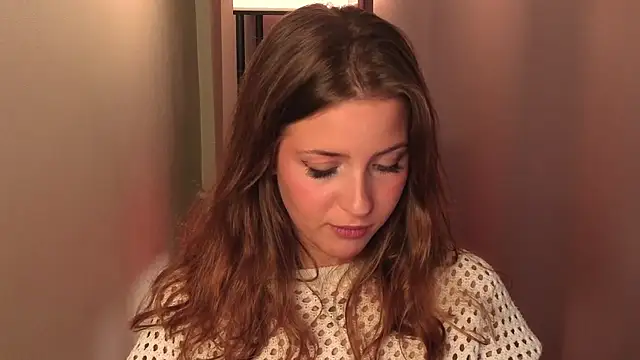 LoveSeekins online show from December 2, 7:31 pm