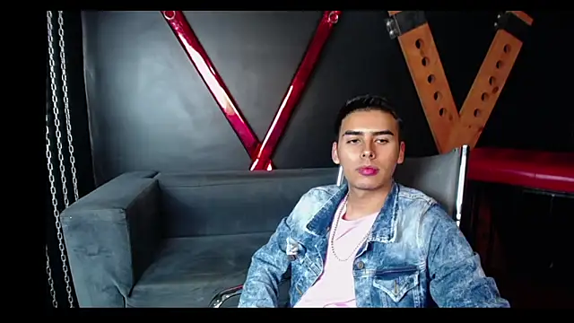 Matthewlodge online show from October 17, 2:08 pm