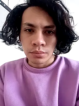 Snapshot of kittymutant99 chatting on December 21, 2:24 pm kittymutant99 online show from December 21, 2:24 pm