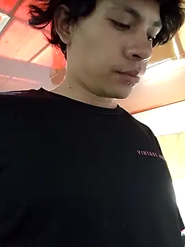 Snapshot of kittymutant99 chatting on February 27, 7:03 pm kittymutant99 online show from February 27, 7:03 pm