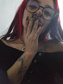 carolinerue online show from July 16, 1:11 am