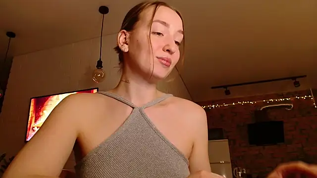 WhitePrincessLuna online show from December 4, 2:59 pm