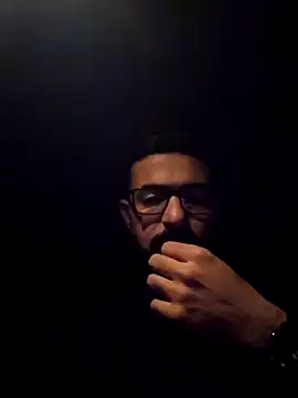 Snapshot of AuxeticDry chatting on March 21, 8:34 pm AuxeticDry online show from March 21, 8:34 pm