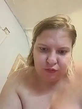 Snapshot of Gabbygade chatting on September 8, 7:46 pm Gabbygade online show from September 8, 7:46 pm