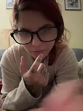 Snapshot of Brutecia2002 chatting on December 13, 7:53 pm Brutecia2002 online show from December 13, 7:53 pm