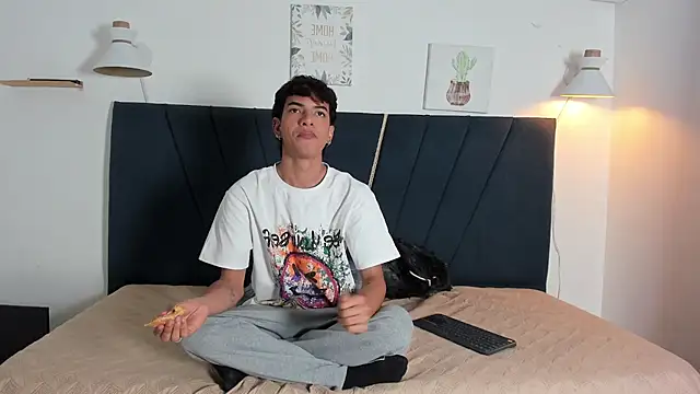 maicol cum23 online show from April 11, 3:11 am