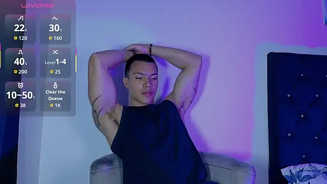 Snapshot of adriel_escalante chatting on May 7, 3:23 am adriel escalante online show from May 7, 3:23 am