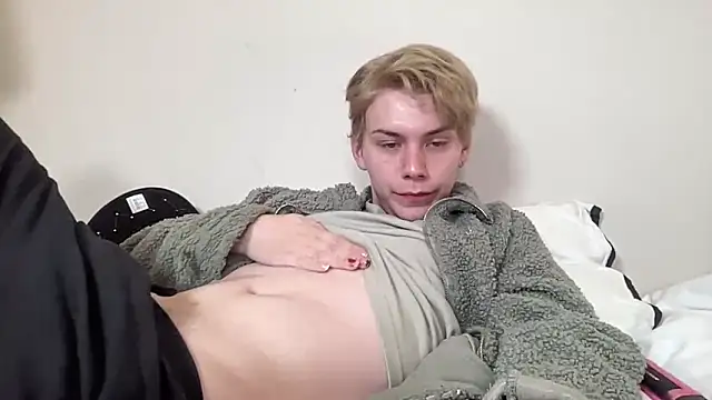 Snapshot of scottishtwink01 chatting on September 14, 11:59 pm scottishtwink01 online show from September 14, 11:59 pm