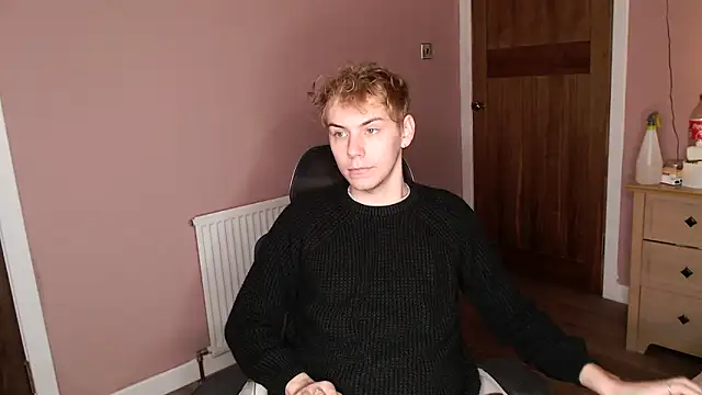 Snapshot of scottishtwink01 chatting on September 17, 1:24 pm scottishtwink01 online show from September 17, 1:24 pm