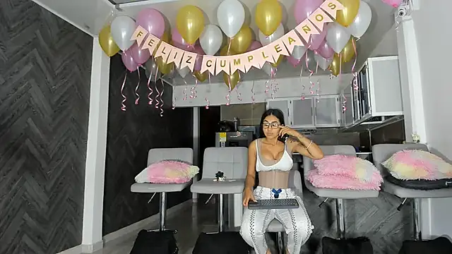 Melissa tylor69 online show from May 13, 11:07 am