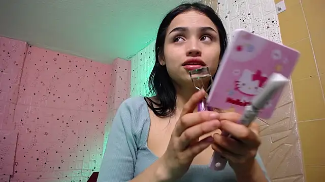 emmydurant online show from December 18, 8:04 pm