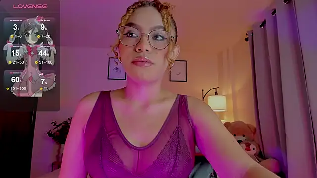 Snapshot of OxanaFedorova1- chatting on June 3, 8:47 pm OxanaFedorova1- online show from June 3, 8:47 pm