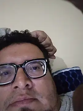 Santiagoqro85 online show from February 4, 4:07 am