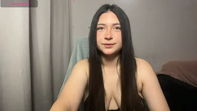 valentinauwu online show from January 9, 1:19 am