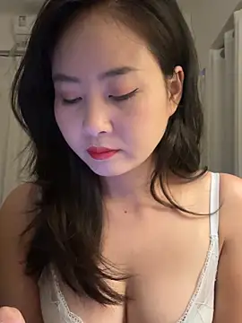 Snapshot of wly2028 chatting on October 30, 1:01 pm wly2028 online show from October 30, 1:01 pm