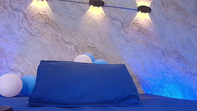 abbyrouss  online show from September 26, 3:10 am