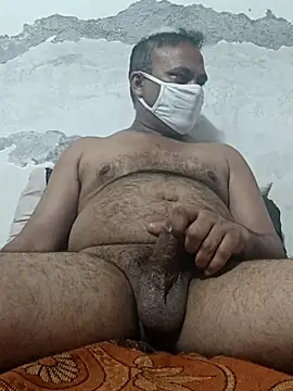 Snapshot of Famit025 chatting on March 14, 9:42 pm Famit025 online show from March 14, 9:42 pm