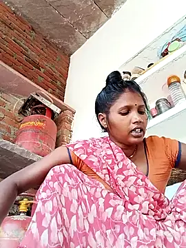 Snapshot of Cm_pooja chatting on July 14, 4:06 am Cm pooja online show from July 14, 4:06 am