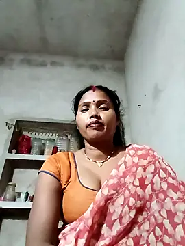 Snapshot of Cm_pooja chatting on July 18, 7:17 pm Cm pooja online show from July 18, 7:17 pm