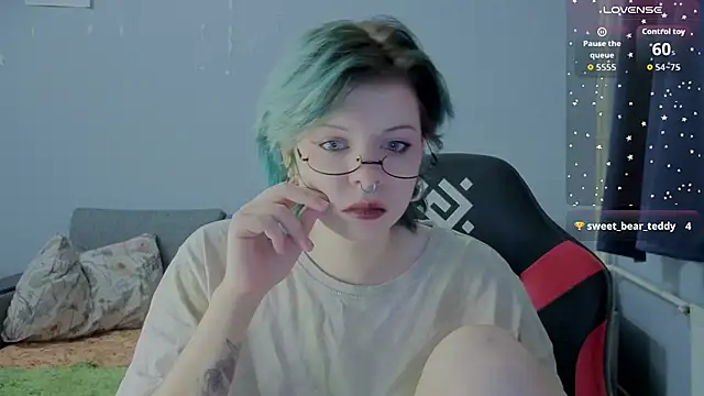 Alice Zev online show from September 30, 6:46 pm