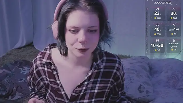 Snapshot of Alice_Zev chatting on May 24, 12:37 am Alice Zev online show from May 24, 12:37 am