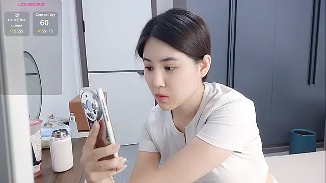 Snapshot of luckckcj chatting on December 1, 6:29 am luckckcj online show from December 1, 6:29 am