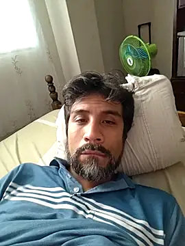 Snapshot of Mac50rus chatting on November 13, 3:55 pm Mac50rus online show from November 13, 3:55 pm