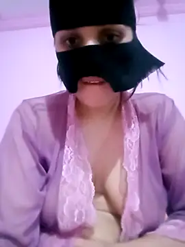 ayamohamedAbozeed online show from October 15, 2:28 pm