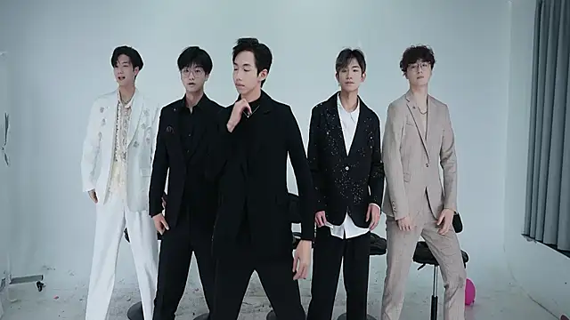 Snapshot of JL-sweetbaby1 chatting on October 31, 12:06 pm JL-sweetbaby1 online show from October 31, 12:06 pm