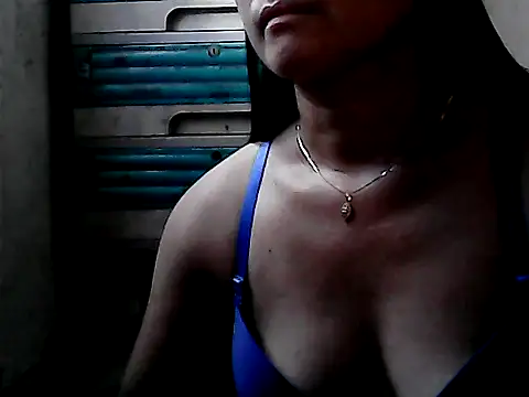 Snapshot of yoursPinayMama1682 chatting on October 24, 6:10 am yoursPinayMama1682 online show from October 24, 6:10 am