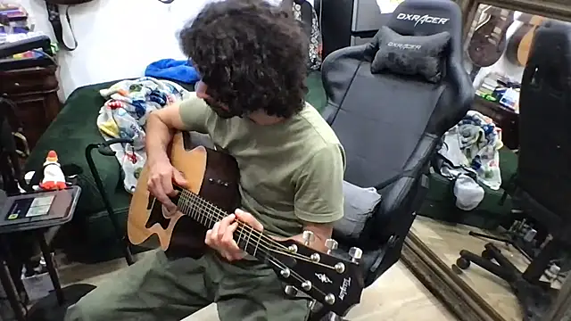Snapshot of Stringin69 chatting on July 23, 4:05 pm Stringin69 online show from July 23, 4:05 pm