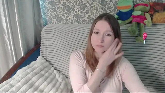 Snapshot of LesanaMagic chatting on May 30, 1:19 pm LesanaMagic online show from May 30, 1:19 pm