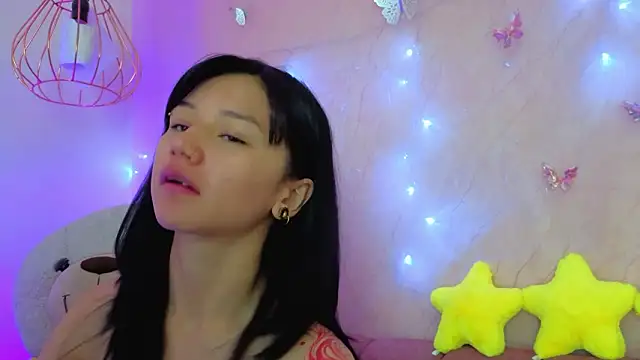 april bennett online show from February 10, 12:31 pm