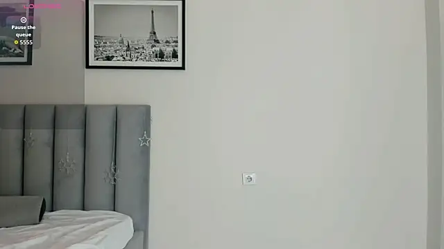 Snapshot of yanyaan chatting on February 18, 8:27 pm yanyaan online show from February 18, 8:27 pm