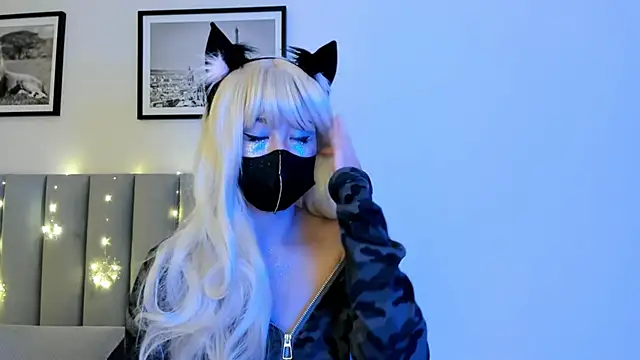 Snapshot of yanyaan chatting on February 28, 8:21 pm yanyaan online show from February 28, 8:21 pm