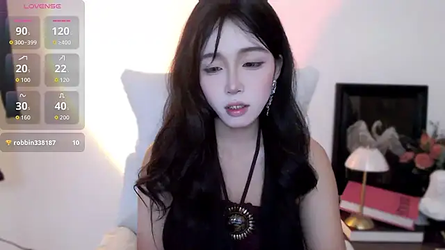 Wfrost0707 online show from November 5, 7:30 am