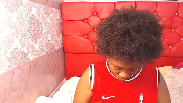 Snapshot of amijacobs chatting on October 24, 2:30 am amijacobs online show from October 24, 2:30 am