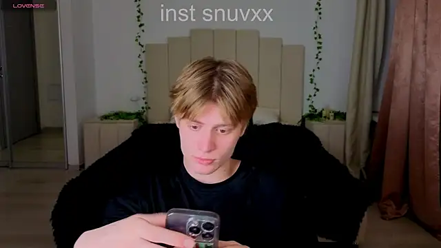 LouieEvans online show from October 29, 9:27 pm