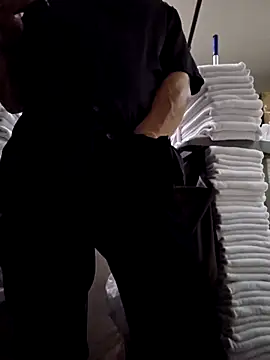 Snapshot of maxelbueno chatting on September 20, 2:40 pm maxelbueno online show from September 20, 2:40 pm