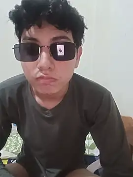twinkboy593 online show from July 31, 10:42 pm