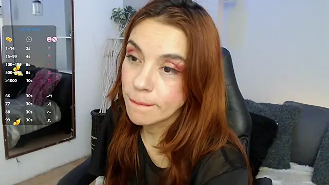 Snapshot of KendallWood_ chatting on June 24, 9:58 pm KendallWood online show from June 24, 9:58 pm