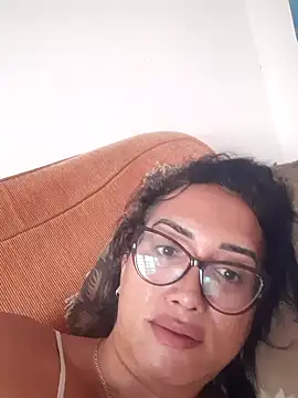 Snapshot of romerasexy chatting on October 12, 1:10 pm romerasexy online show from October 12, 1:10 pm