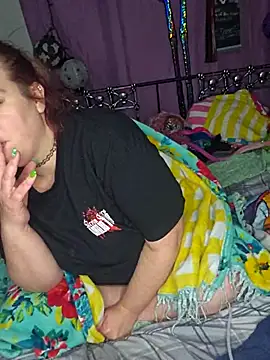 Snapshot of BabygurlJay chatting on December 16, 8:08 am BabygurlJay online show from December 16, 8:08 am