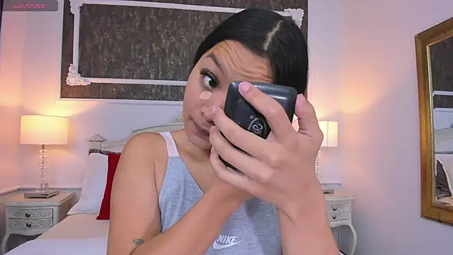 SharonBonet online show from October 29, 11:23 am