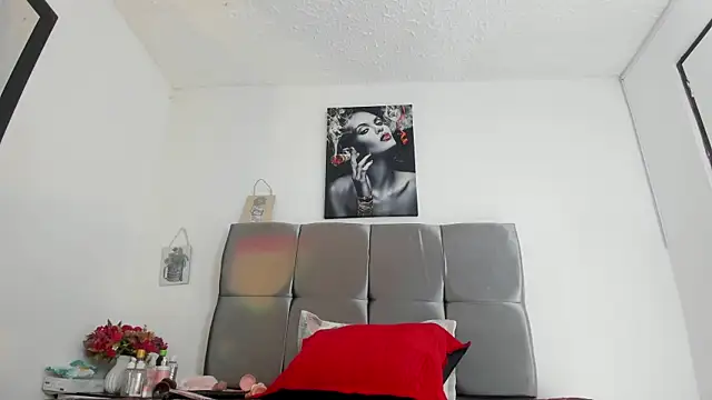 Snapshot of Karol_wish chatting on July 10, 4:06 am Karol wish online show from July 10, 4:06 am