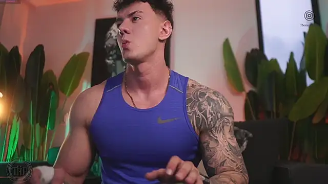 Thomas Falcon online show from November 23, 10:20 pm