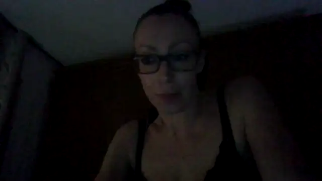 Snapshot of Astrid3 chatting on December 22, 2:19 am Astrid3 online show from December 22, 2:19 am