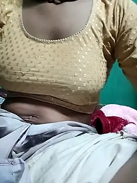 Snapshot of Aasha_devi05 chatting on October 6, 5:10 pm Aasha devi05 online show from October 6, 5:10 pm