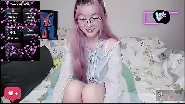 baby-yaya20 online show from October 19, 8:42 pm